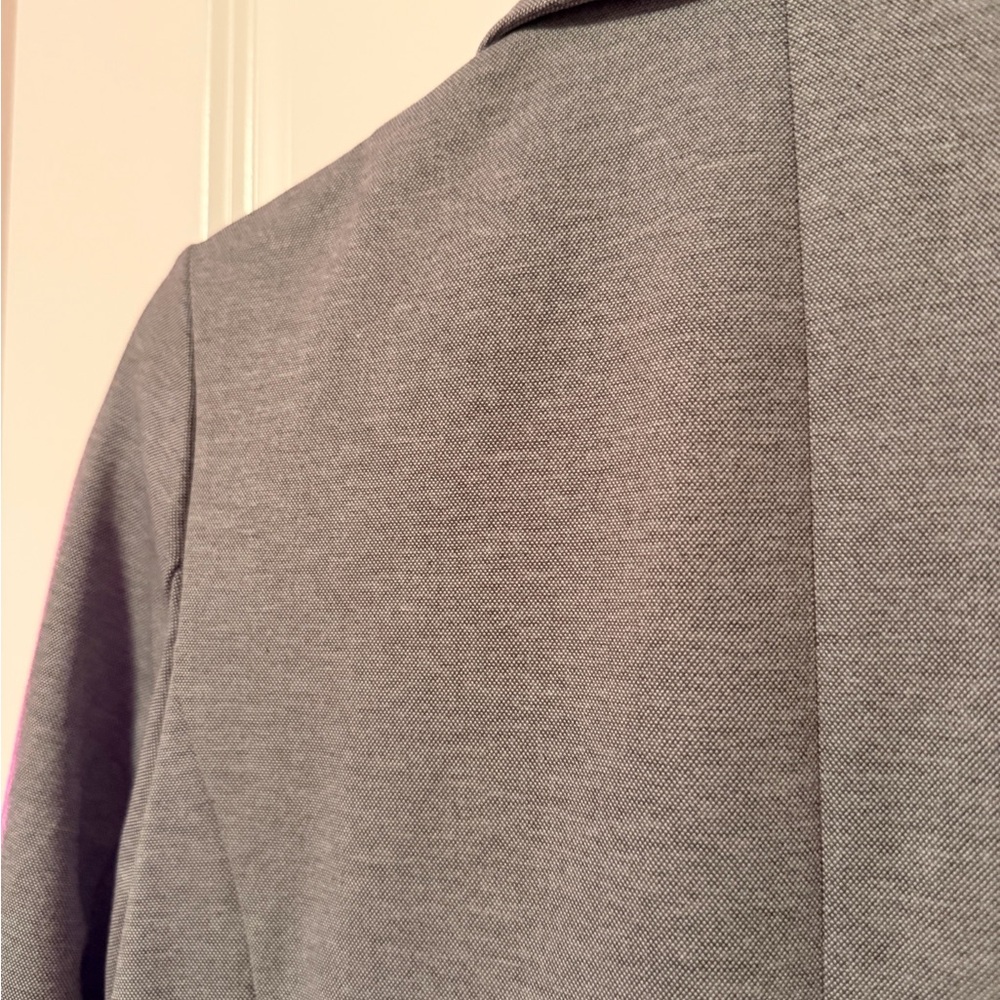 Reitmans Classic Gray Blazer Jacket Like New Size 6 - Picture 2 of 6